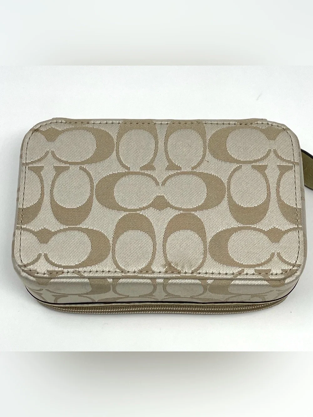 Coach Daisy Applique Signature Jewelry Case Small 6x4x2